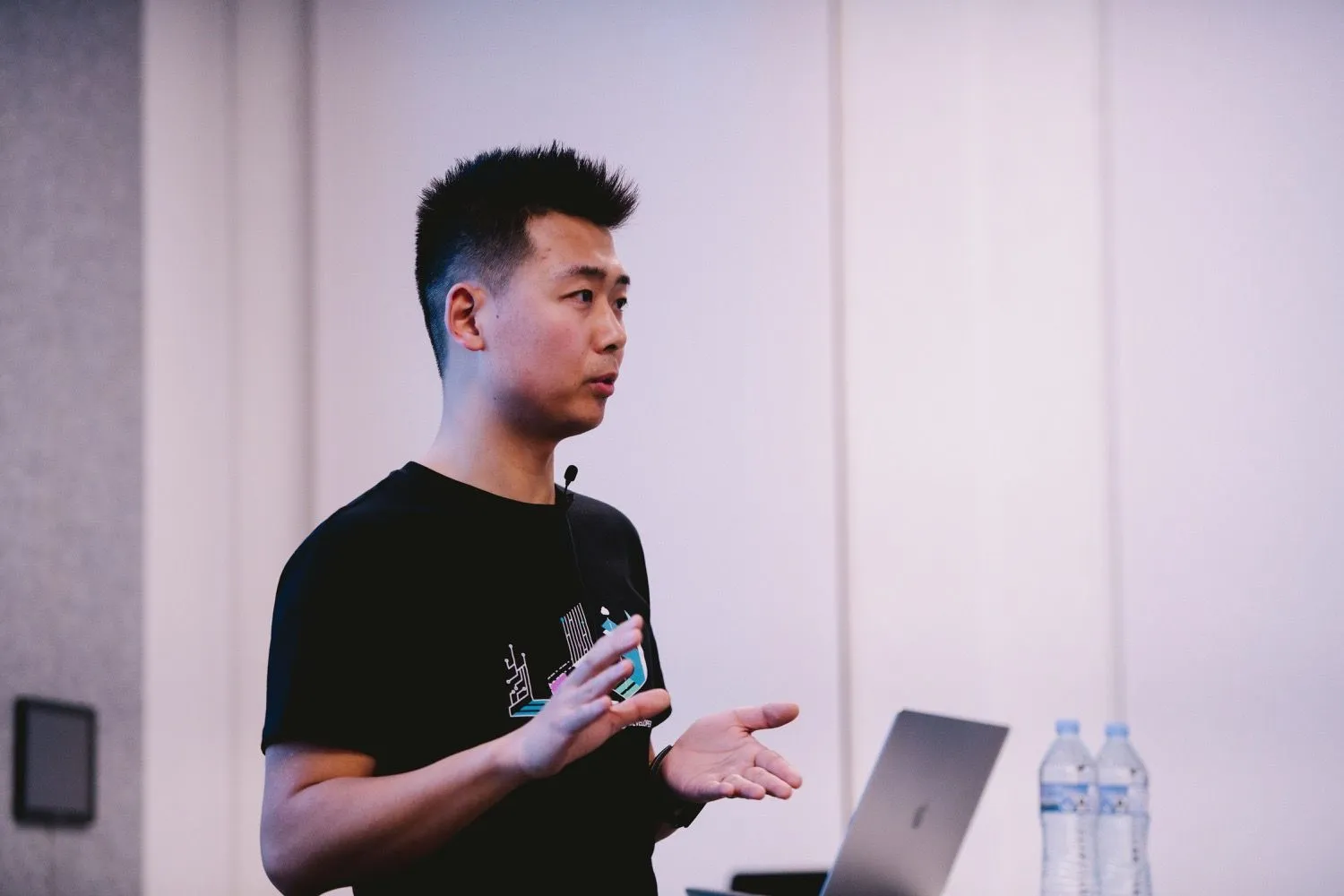 Jenks giving a technical talk while at Xero